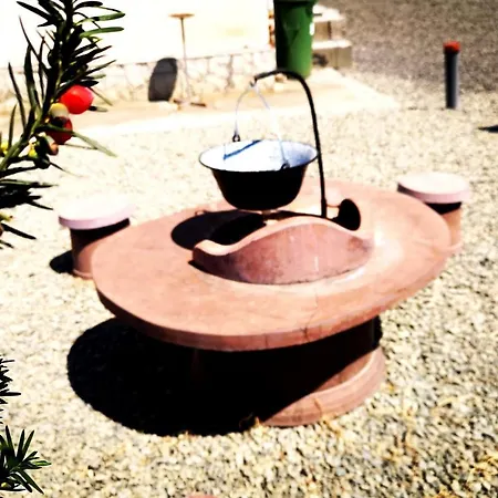 Galgavoelgye Munkasszallo Hostel