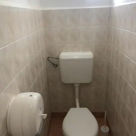 Galgavölgye Munkásszálló Hostel *