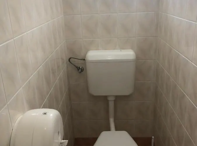 Galgavoelgye Munkasszallo Hostel *